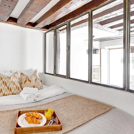 Le Marais - Pont Marie - Vacation *