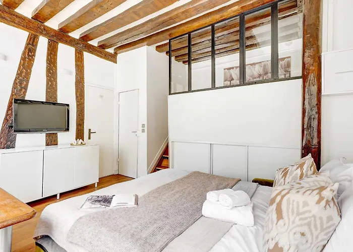 Le Marais - Pont Marie - Vacation Apartament